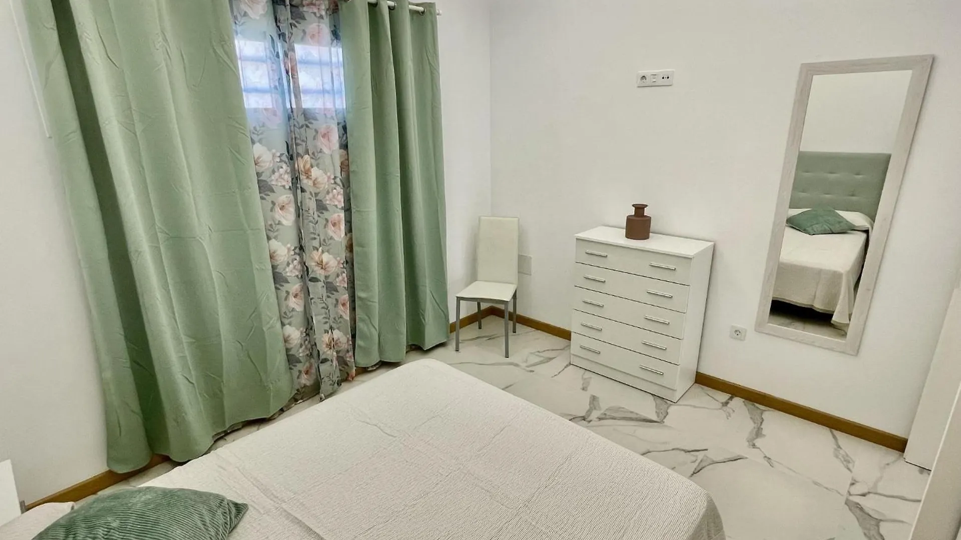 6 Island Village With Wi Fi And Pool Costa Adeje  Apartmán Costa Adeje (Tenerife)